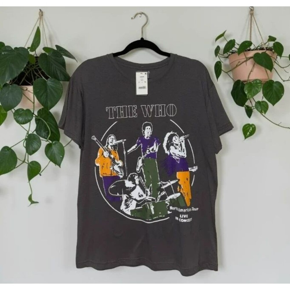 Women's Vintage Rock Tour T-Shirt in Charcoal Gray